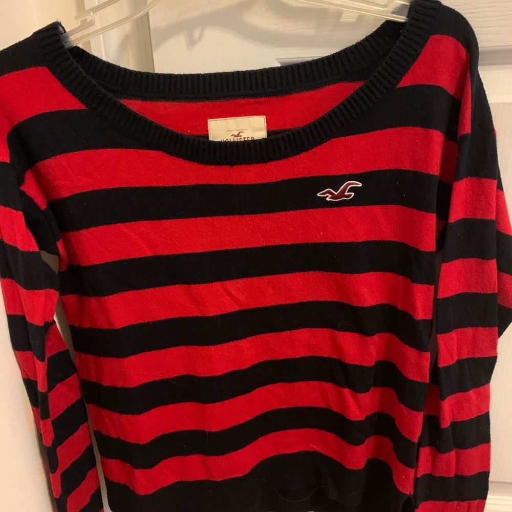 Hollister sweater